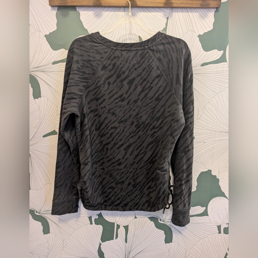 Pact pullover - Picture 2 of 2